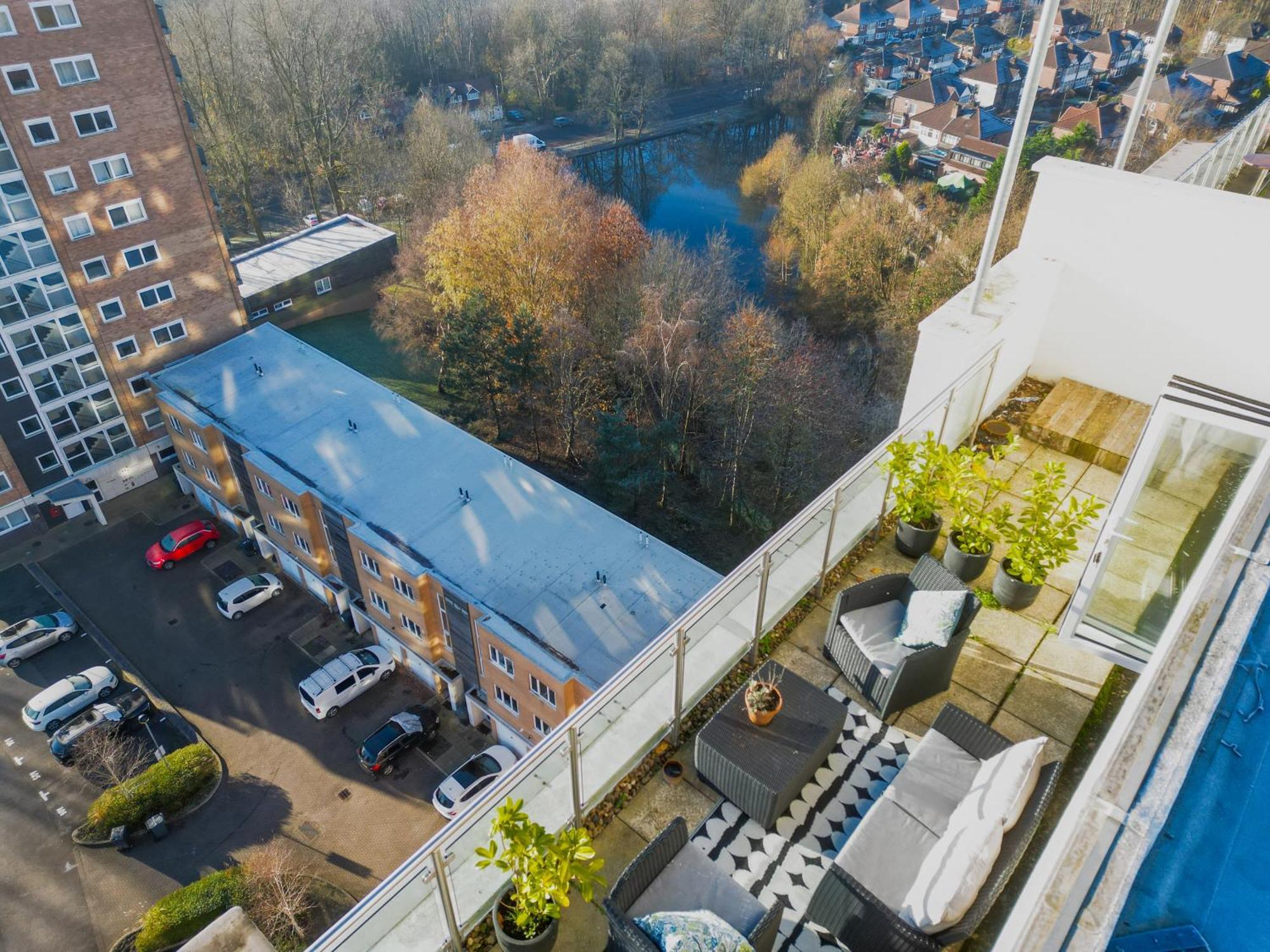 3 Bedroom Penthouse Apartment Manchester Exterior photo